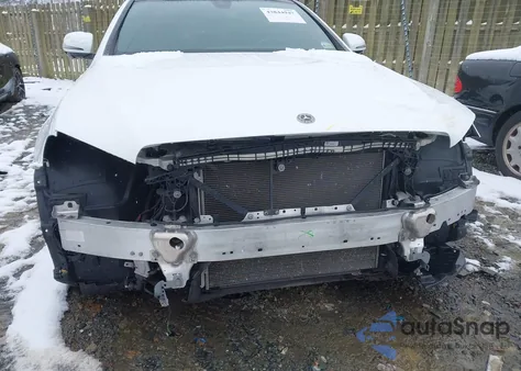 2020 Mercedes-Benz E 350 4Matic z USA, uszkodzony, nr VIN WDDZF8EB3LA729693